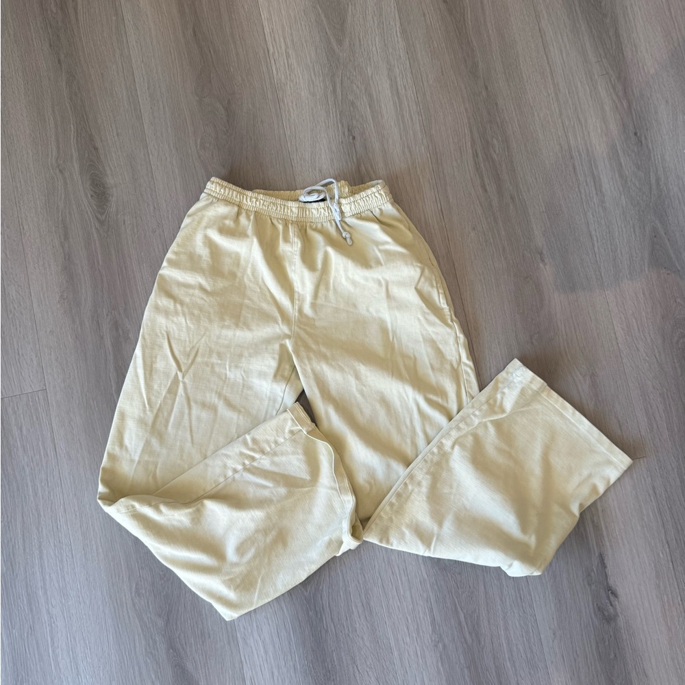 Brandy Melville Light Tan Joggers